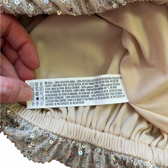 Elegant Silver Women's Top - Picture 5 of 7